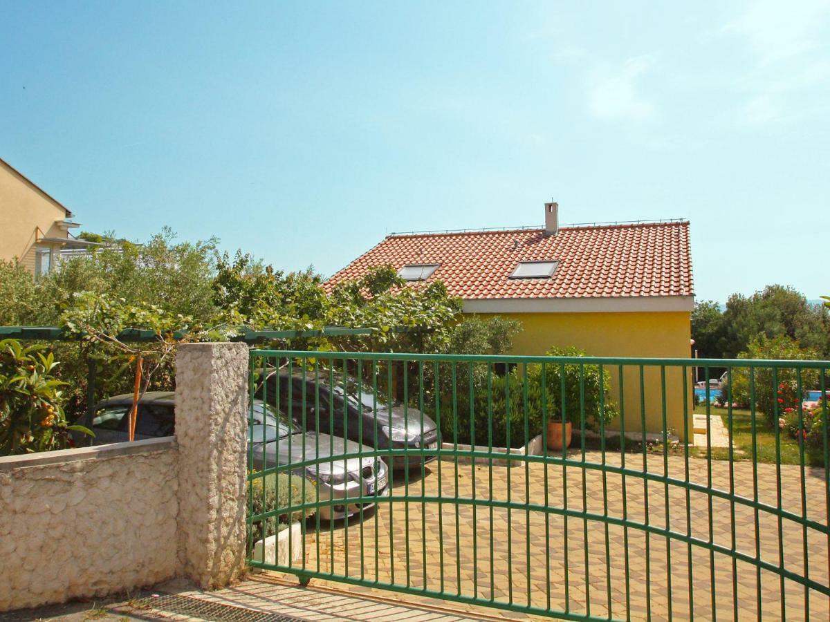 דיקלו Villa Yellow House By Interhome מראה חיצוני תמונה